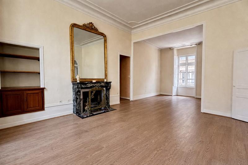 Appartement - 93 m² - 3 pièces