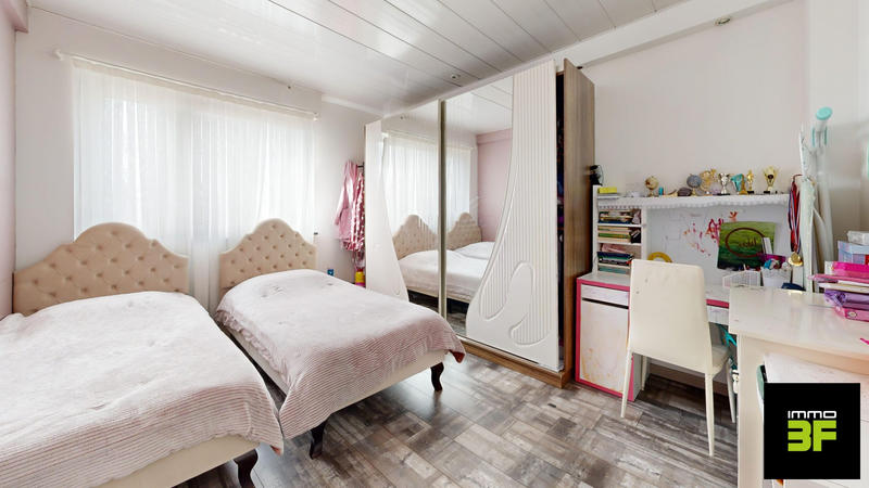 Appartement - 84 m² - 4 pièces