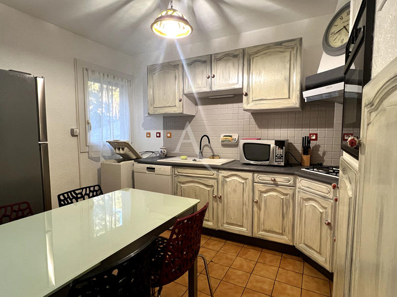 Appartement - 77 m² - 4 pièces