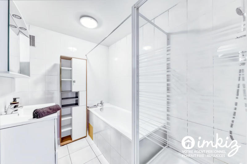 Appartement - 90 m² - 6 pièces