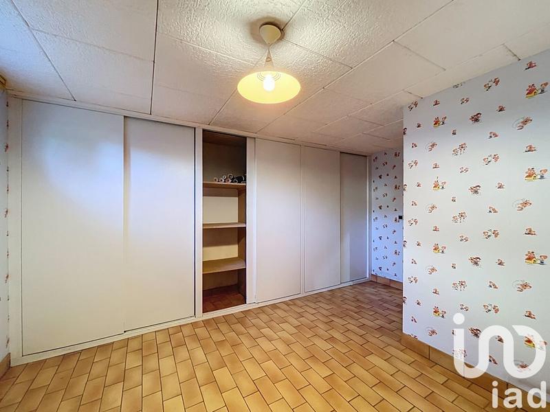 Maison - 239 m² - 10 pièces