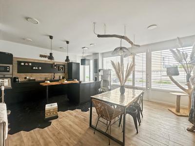 Loft - 100 m² - 4 pièces