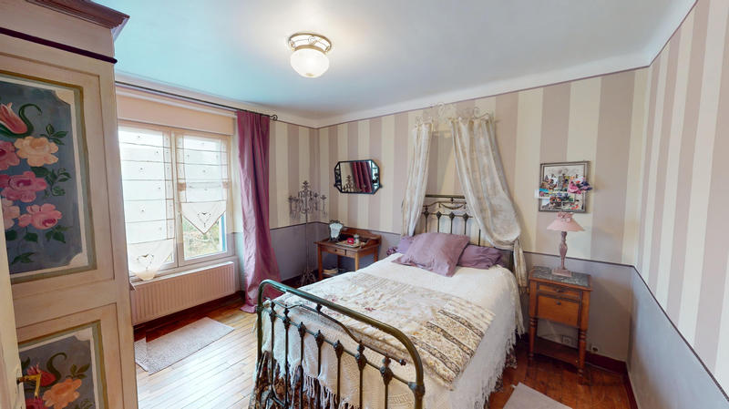 Propriété - 279 m² - 10 pièces