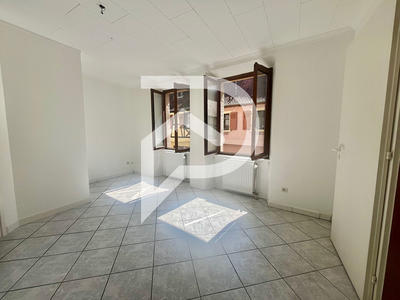 Appartement - 70 m² - 2 pièces