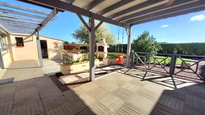 Maison - 180 m² - 7 pièces