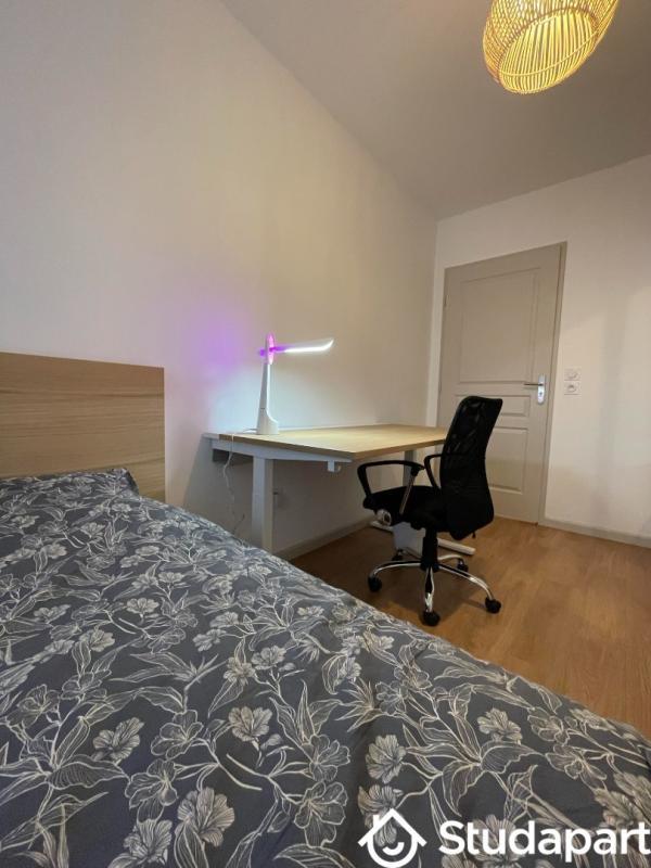 Appartement - 75 m² - 5 pièces