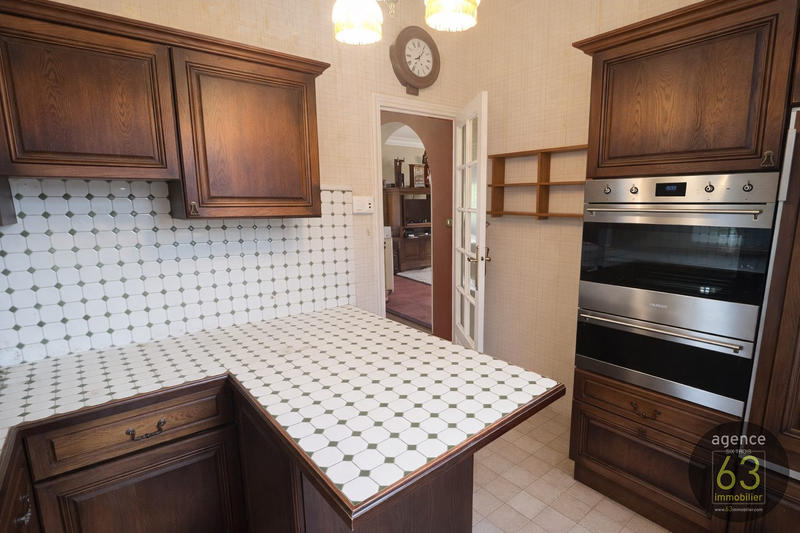 Maison - 121 m² - 4 pièces