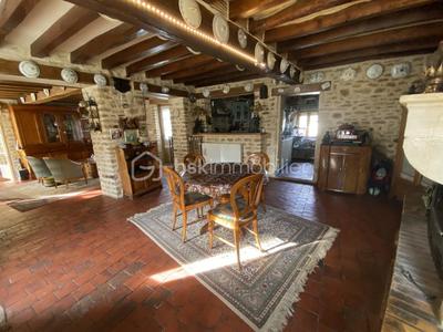 Corps de ferme - 237 m² - 9 pièces