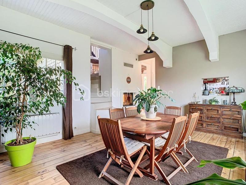 Maison - 172 m² - 6 pièces