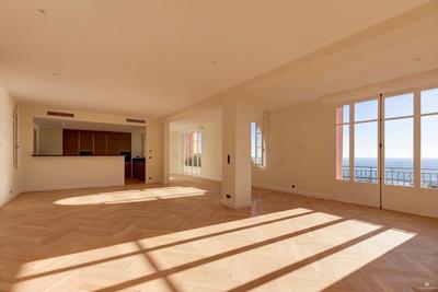 Appartement - 190 m² - 4 pièces