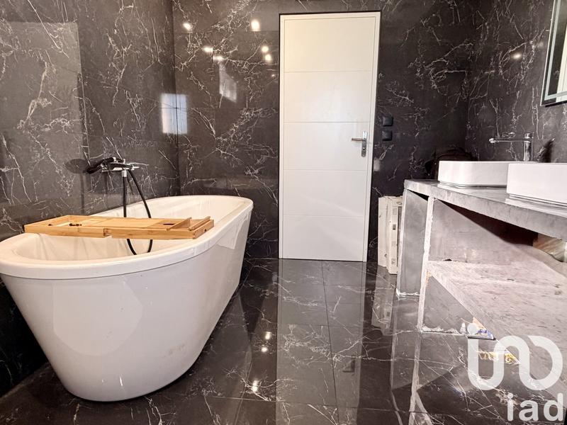 Maison - 145 m² - 6 pièces