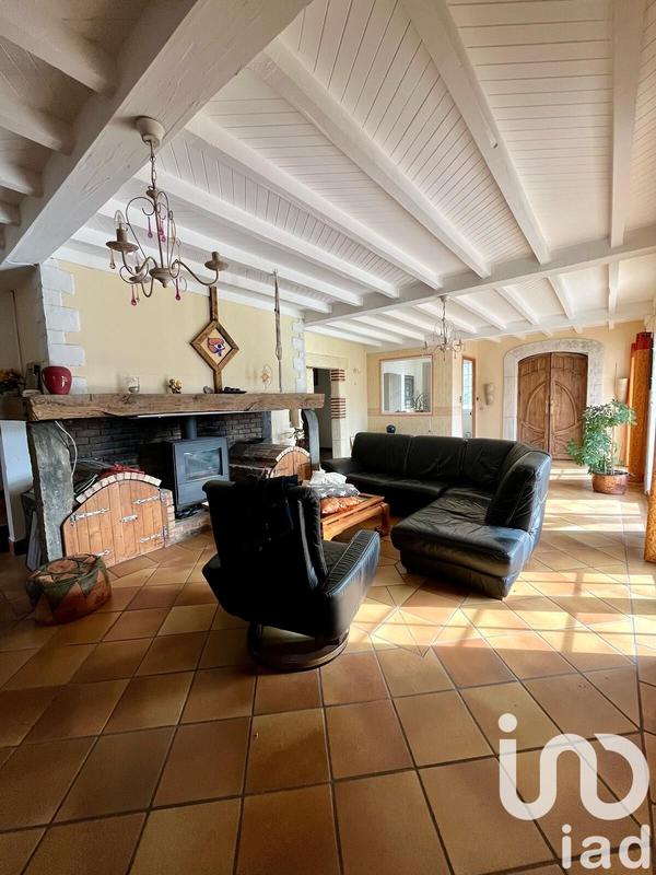 Maison - 267 m² - 6 pièces