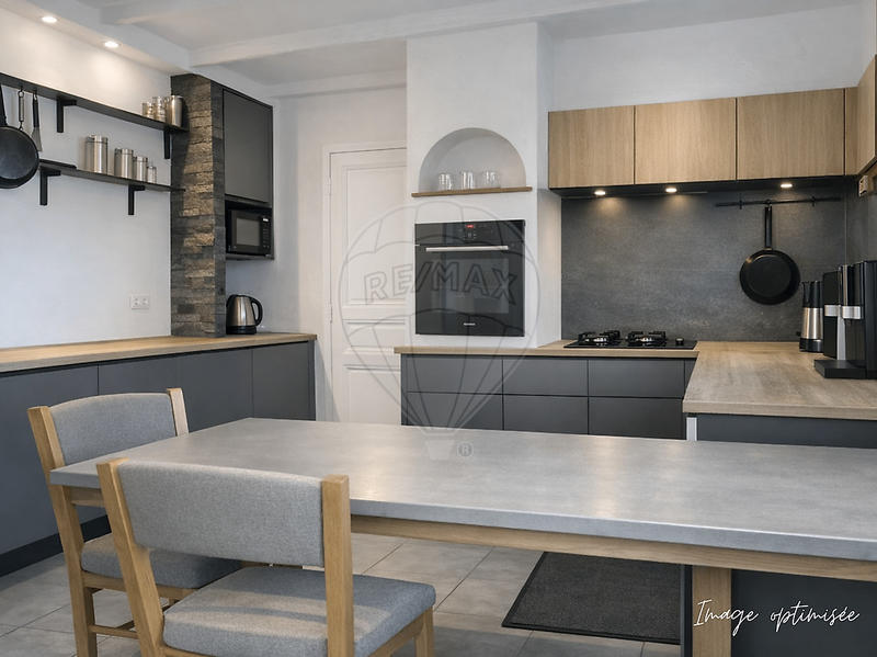 Maison - 106 m² - 5 pièces