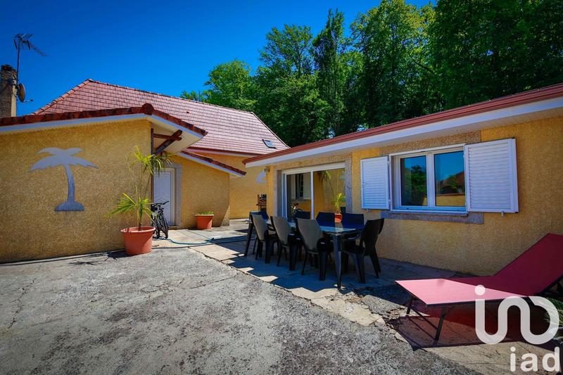 Maison - 175 m² - 9 pièces