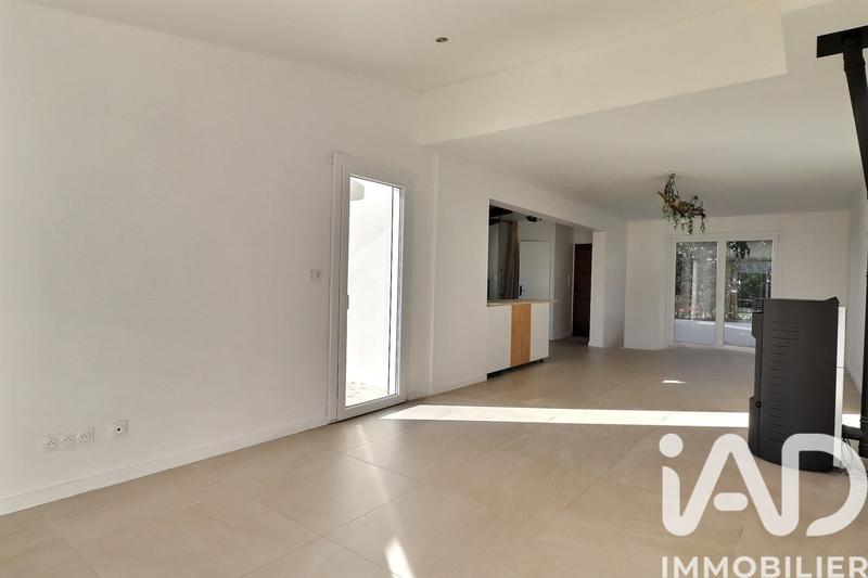 Maison - 93 m² - 4 pièces