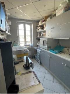 Bureau - 45 m² - 4 pièces