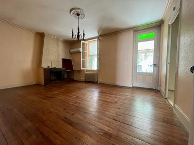 Maison - 80 m² - 3 pièces