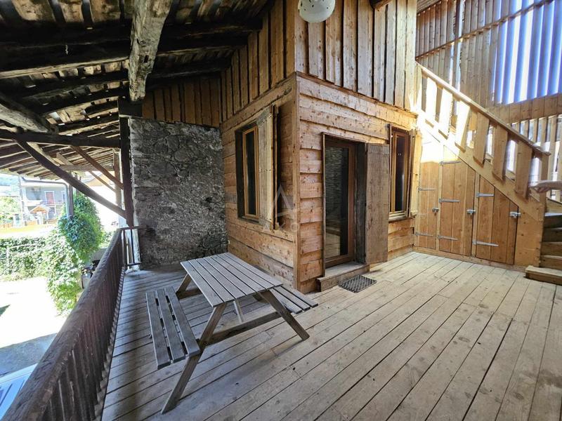 Maison - 102 m² - 4 pièces