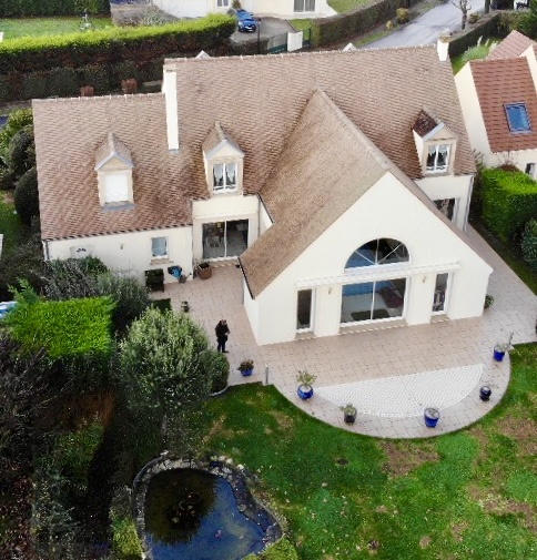 Maison - 343 m² - 7 pièces