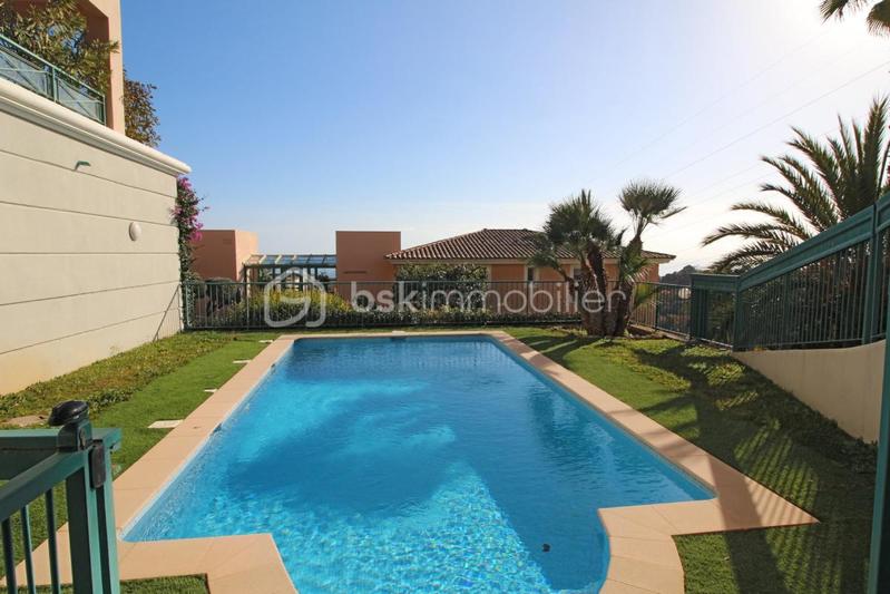 Penthouse - 122 m² - 4 pièces