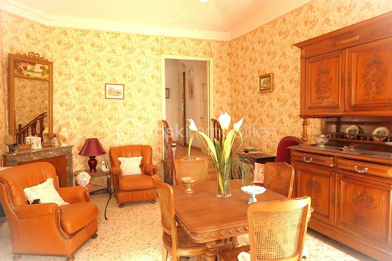 Immeuble - 275 m² - 10 pièces