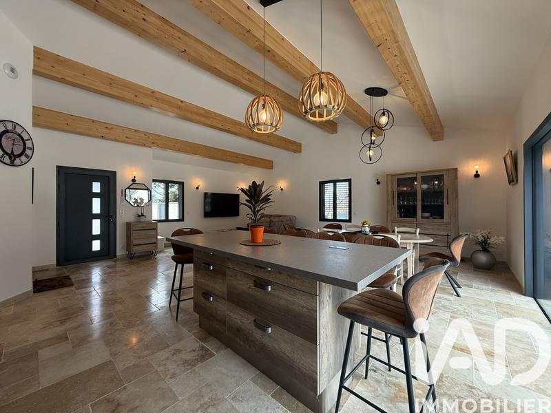 Maison - 148 m² - 5 pièces