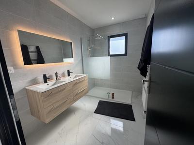 Maison - 98 m² - 4 pièces