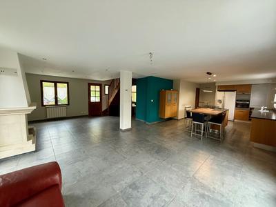 Maison - 131 m² - 6 pièces