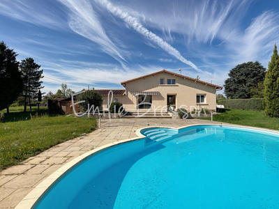 Maison traditionnelle - 164 m² - 5 pièces