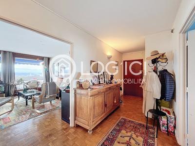 Appartement - 96 m² - 4 pièces