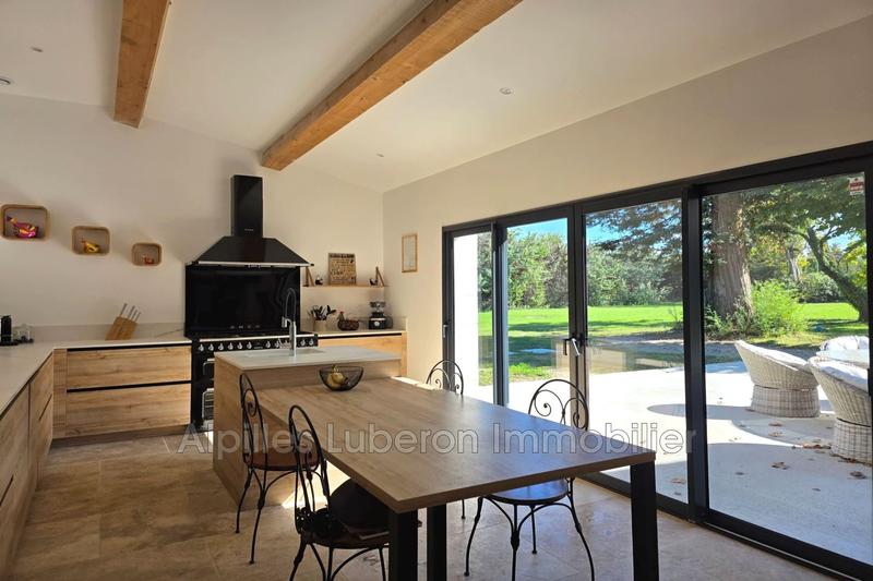 Mas - 380 m² - 9 pièces