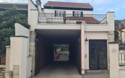 Immeuble - 215 m² - 11 pièces