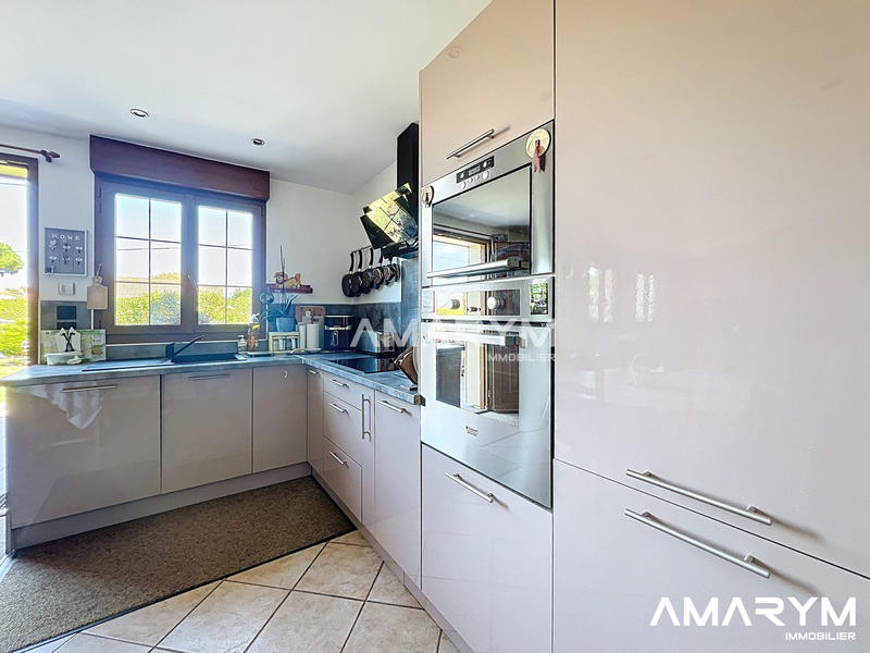 Maison - 93 m² - 6 pièces