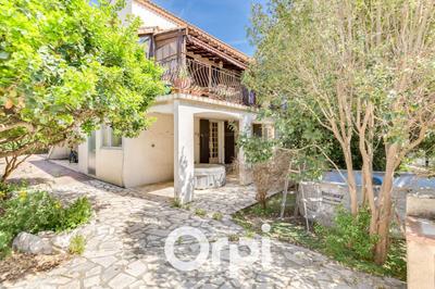 Maison - 252 m² - 6 pièces