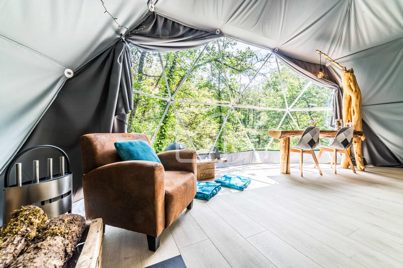 Local commercial - 250 m² - 1 pièce