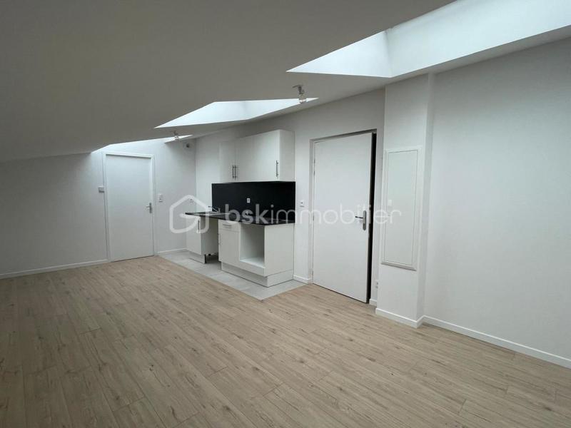 Studio - 24 m² - 1 pièce