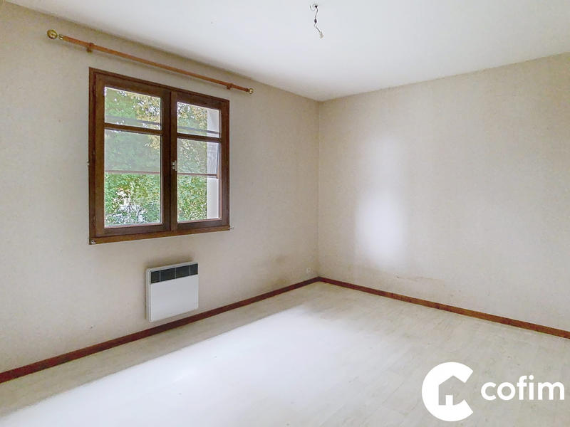 Maison traditionnelle - 176 m² - 7 pièces