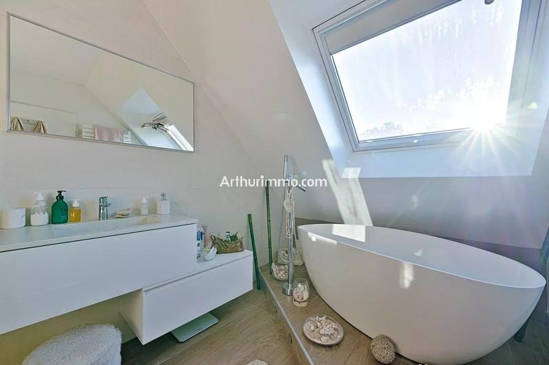 Maison - 138 m² - 6 pièces