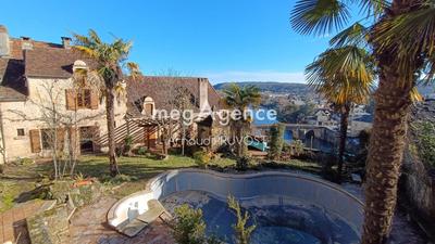 Maison - 145 m² - 5 pièces