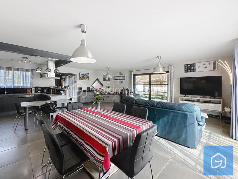 Maison - 145 m² - 6 pièces