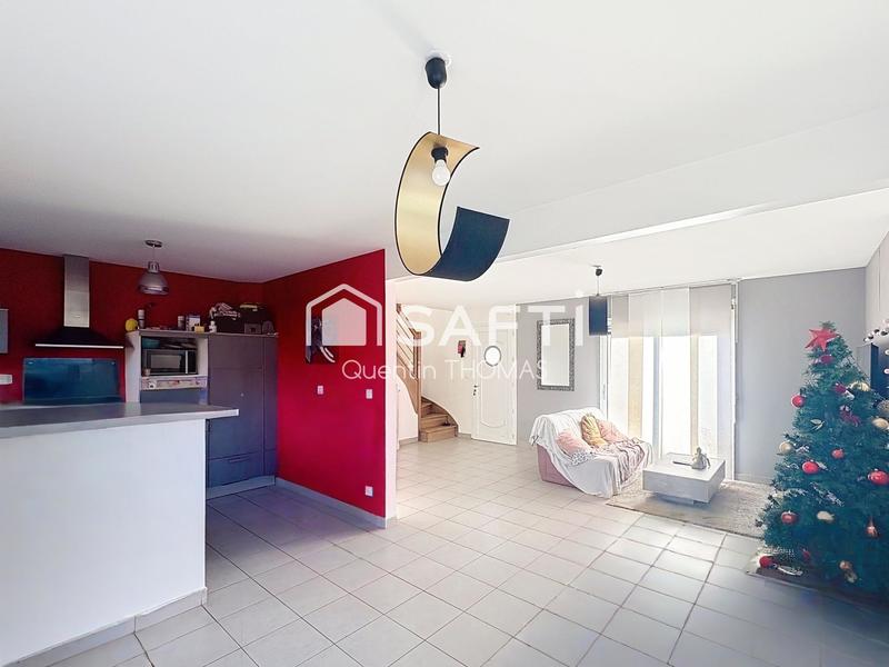 Maison - 93 m² - 6 pièces