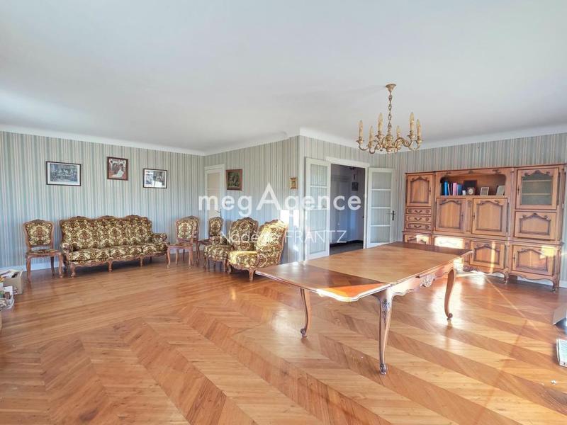 Maison - 149 m² - 6 pièces