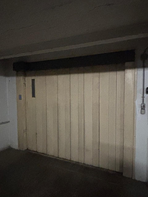 Parking / Garage - 11 m²