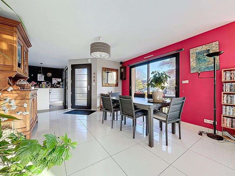 Maison - 143 m² - 6 pièces