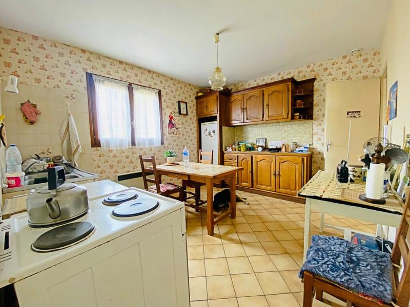 Maison - 180 m² - 5 pièces