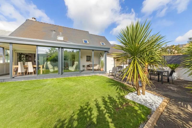 Maison - 186 m² - 7 pièces