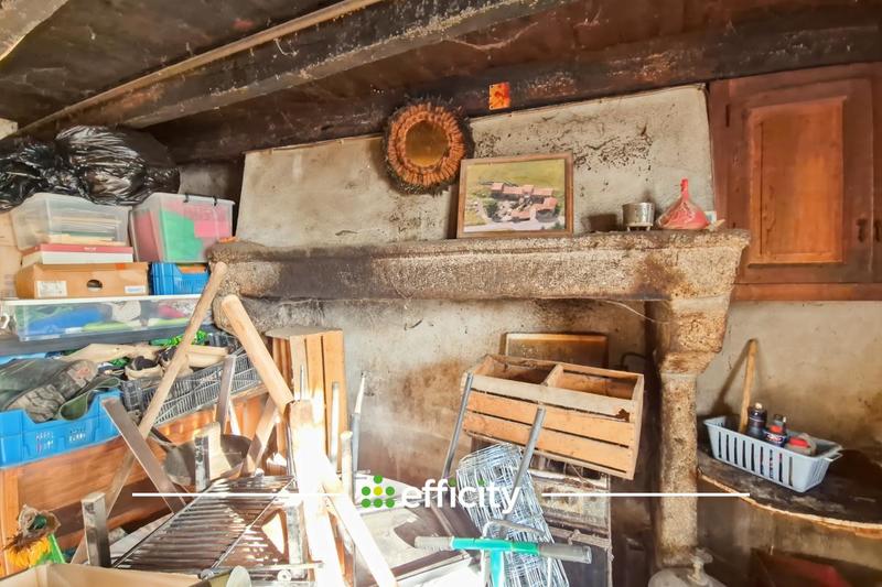 Maison - 300 m² - 3 pièces