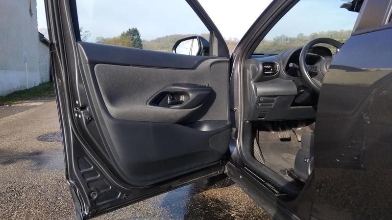 Toyota Yaris Cross 1.5 Vvti 100 Hybrid E-Cvt Trail - Automatique Entretien constructeur