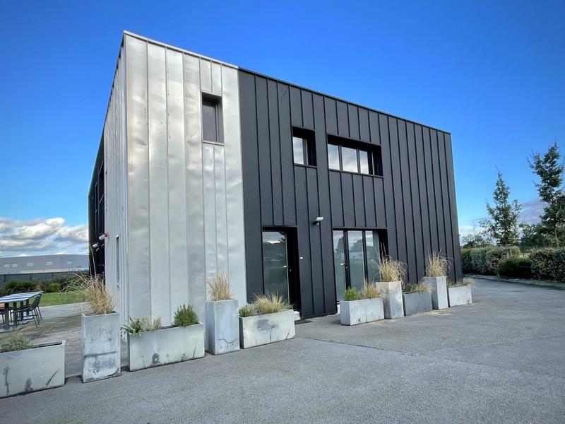 Local d'activités - 286 m²