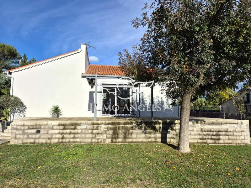 Maison - 90 m² - 3 pièces